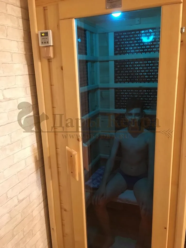 Одноместная инфракрасная сауна кабина из кедра и липы с карбоновыми нагревателями